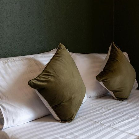 Digbeth City Centre Apartment Sleeps 12 Opposite Coach Station Бірмінгем Екстер'єр фото
