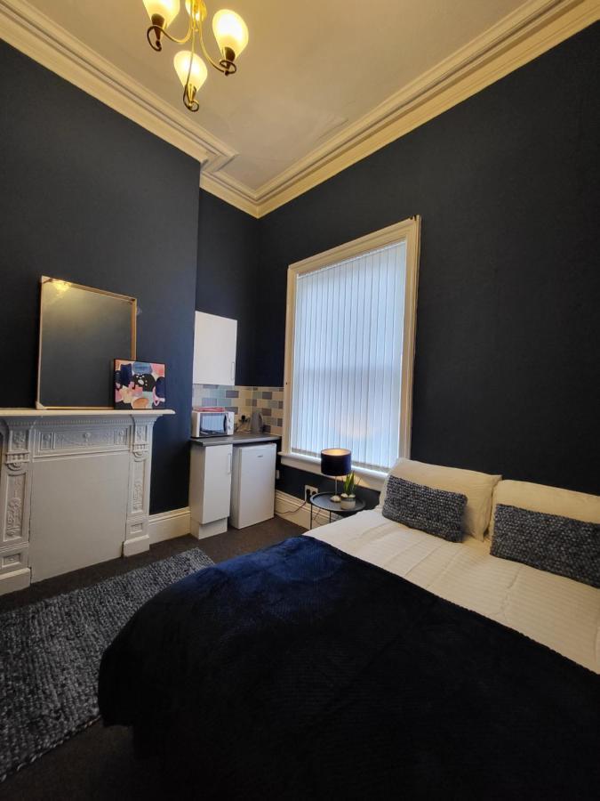Digbeth City Centre Apartment Sleeps 12 Opposite Coach Station Бірмінгем Екстер'єр фото